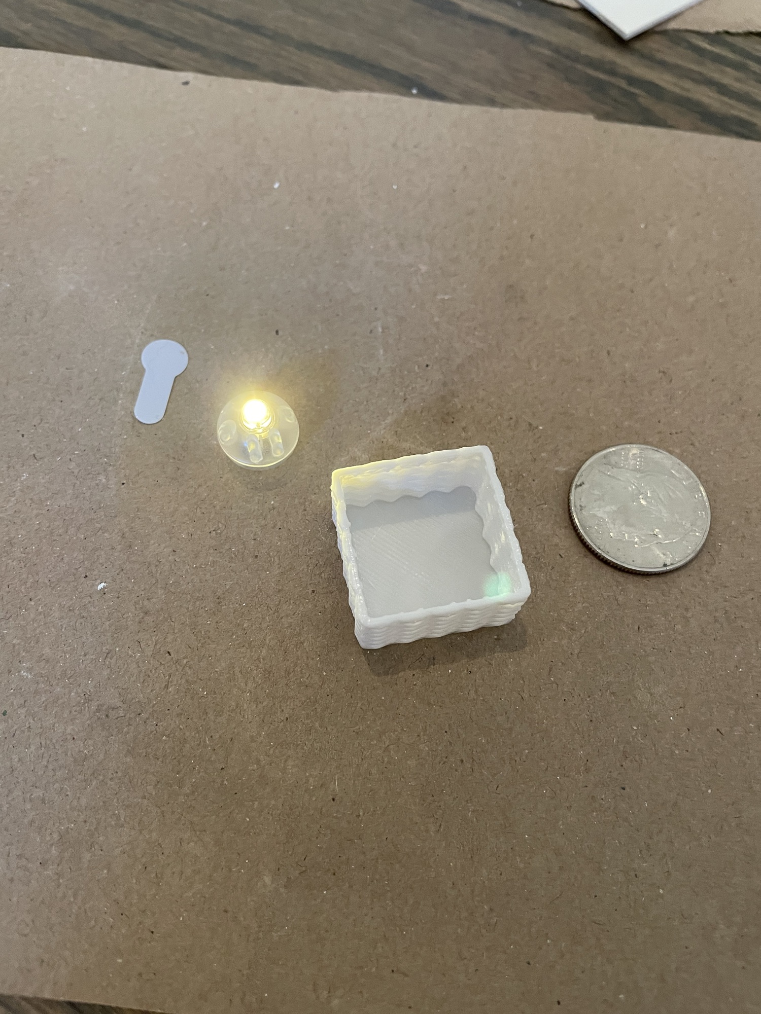 Component pieces of the DIY lamp